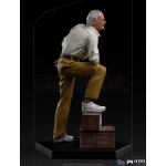 Marvel Iron Studios Estátua Stan Lee Regular Art Scale 1/10 - Imagem 2