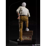 Marvel Iron Studios Estátua Stan Lee Regular Art Scale 1/10 - Imagem 3