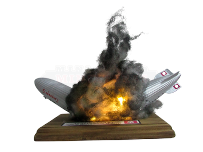 Miniatura Acidente do Zeppelin LZ 129 Hindenburg - 25cm - Imagem 2