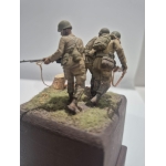 Diorama com 3 soldados U.S. Army Segunda Guerra Mundial 1/35 - Imagem 5