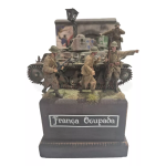 Diorama França Ocupada Tank Francês Ii War 1/35 #47890